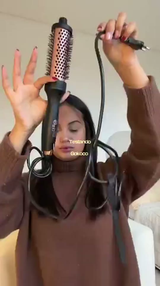 Alisando o cabelo com a GOKOCO
